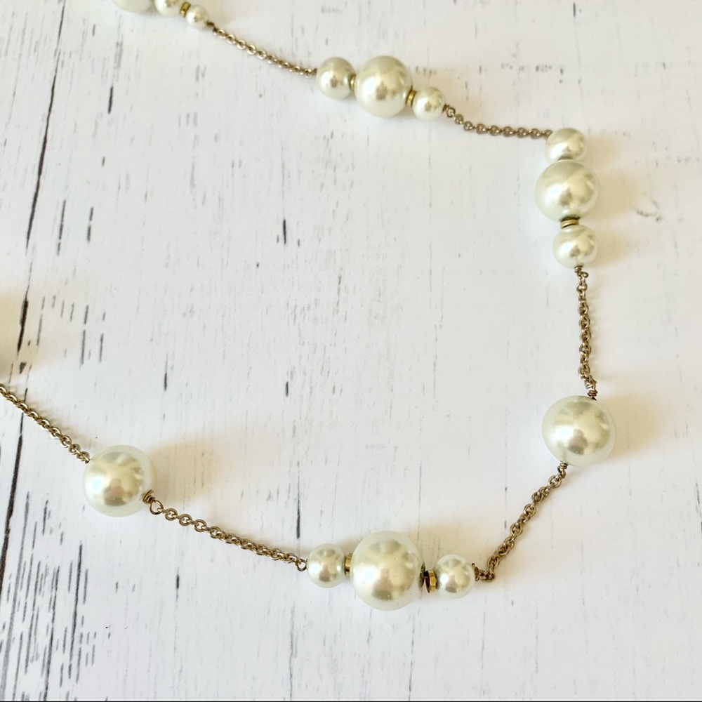 J. Crew Necklace Gold Chain and Pearls